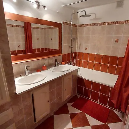 Maison De Village Sur 2 étages à 4 Personnes Meublé De Tourisme Classé 3 étoiles Casa de Férias