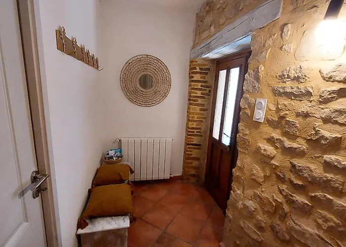 Maison De Village Sur 2 étages à 4 Personnes Meublé De Tourisme Classé 3 étoiles Casa vacanze