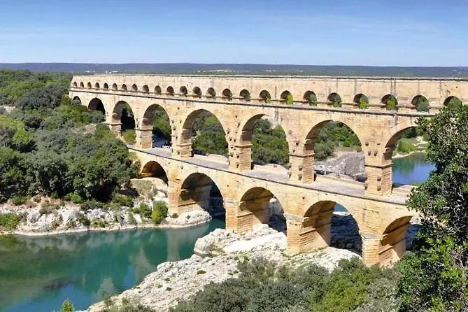 Maison De Village Sur 2 étages à 4 Personnes Meublé De Tourisme Classé 3 étoiles * Vénéjan